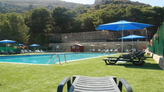 Bazén v ubytování Camping Santamarta nebo v jeho okolí