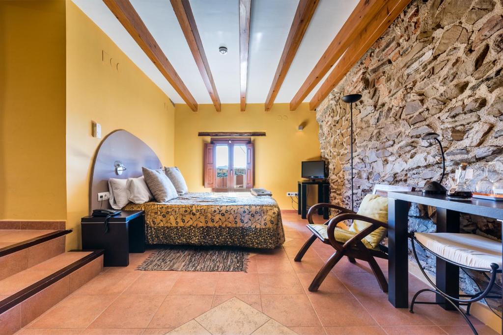 Hotel Cal Llop - 