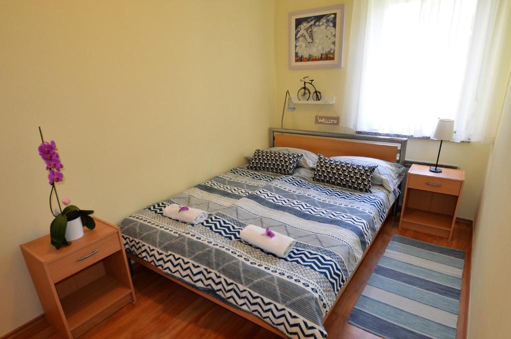 Ένα ή περισσότερα κρεβάτια σε δωμάτιο στο The sunny side central apartment Umag