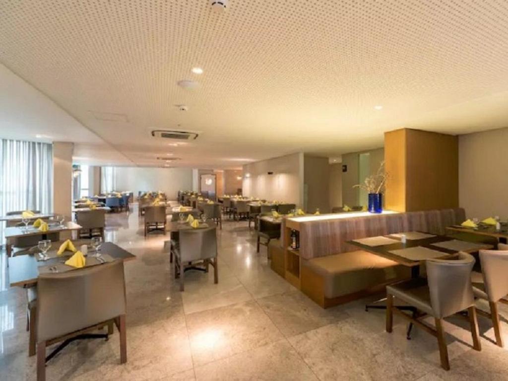  NOB1804 Excelente Flat em Boa Viagem com 2 quartos