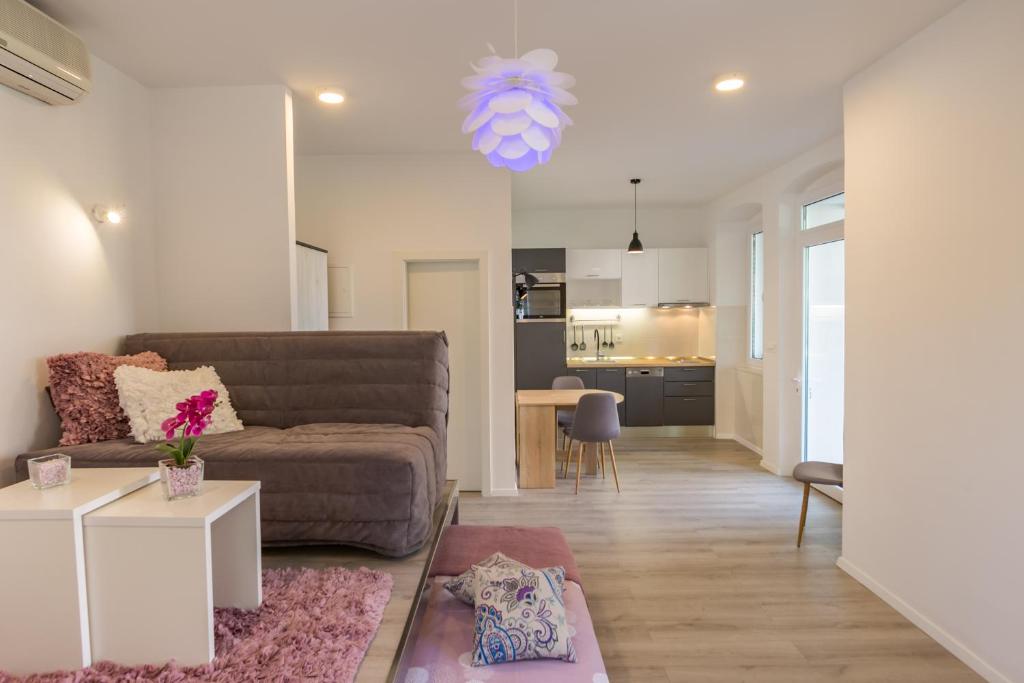 Vana & Tea Luxury Studio Apartment - 10