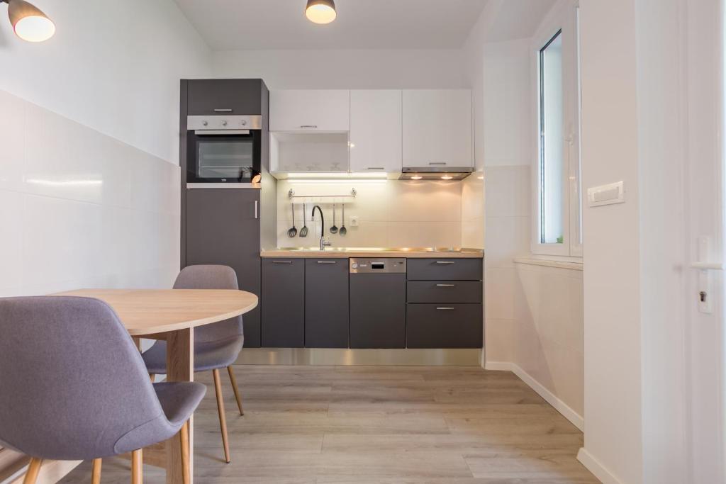 Vana & Tea Luxury Studio Apartment - 7