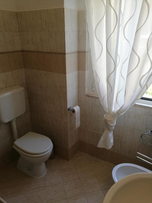 A bathroom at Il Merlo