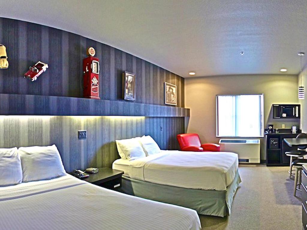 Metropolis Resort - Eau Claire - 