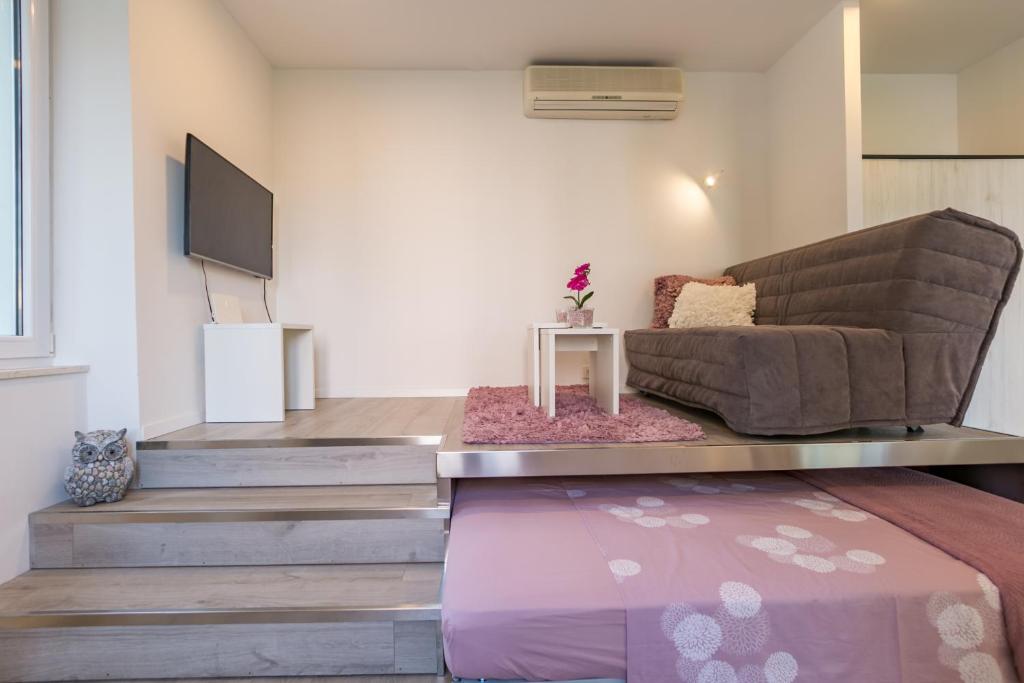 Vana & Tea Luxury Studio Apartment - 5