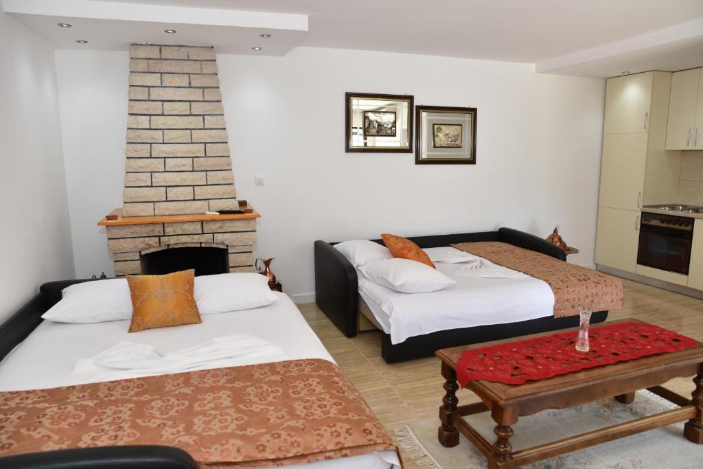 Postel nebo postele na pokoji v ubytování Guest House Evropa