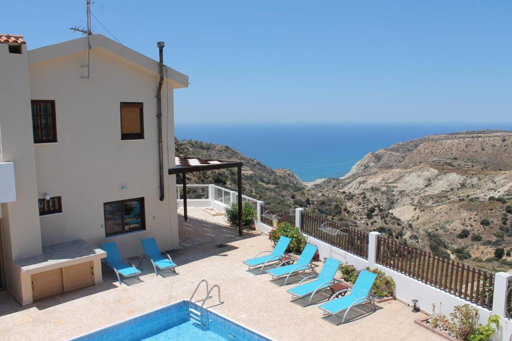 Gallery image of Fteroma Villa in Pissouri