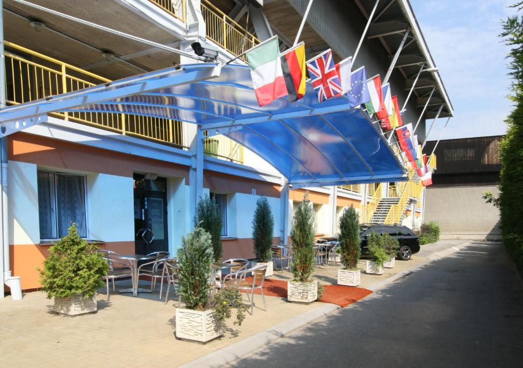 Budova, kde se hotel nachází