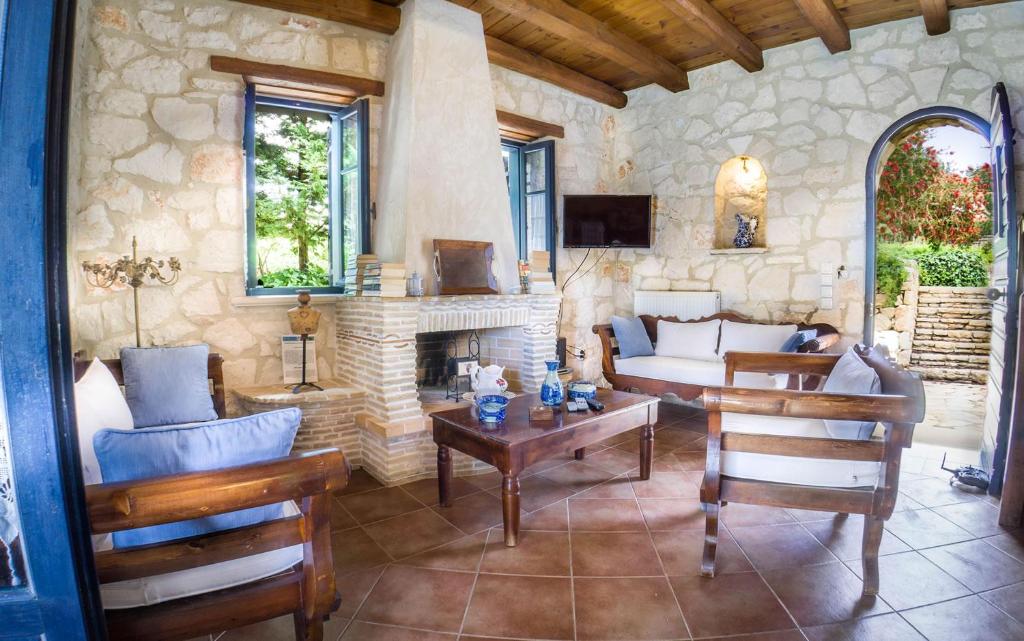 A television and/or entertainment centre at Aresti Mountain Resort