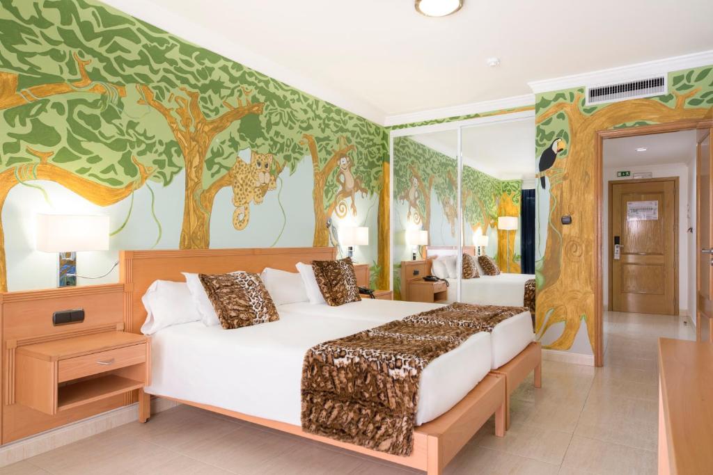 Cama o camas de una habitación en Ukino Palmeiras Village - 24h All Inclusive
