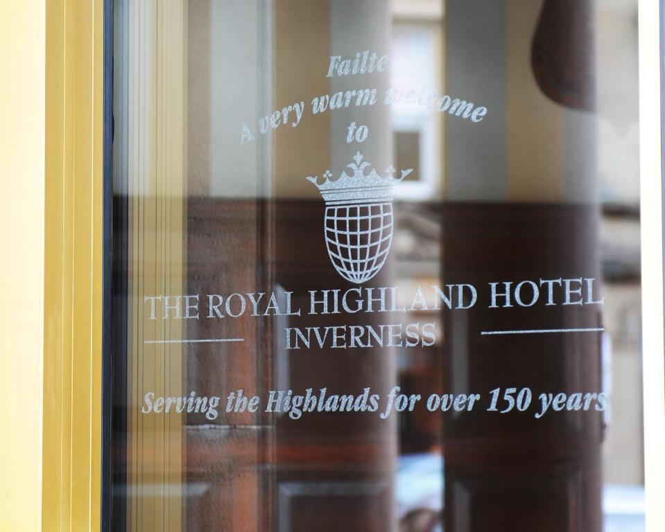 Certifikát, hodnocení, plakát nebo jiný dokument vystavený v ubytování The Royal Highland Hotel