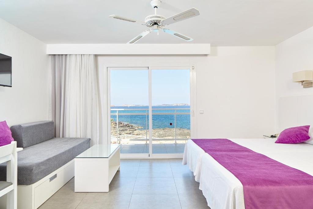 Aparthotel Nereida - Superior Studio (2 Adults + 1 Child)