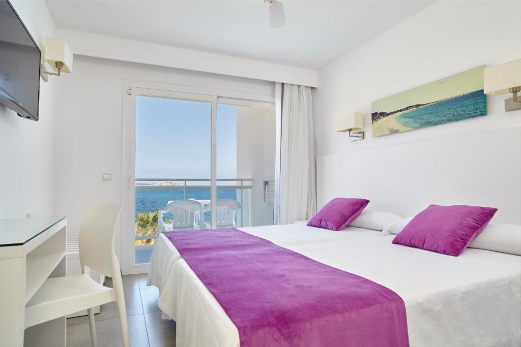 Aparthotel Nereida - Superior Apartment (2 Adults + 2 Children)