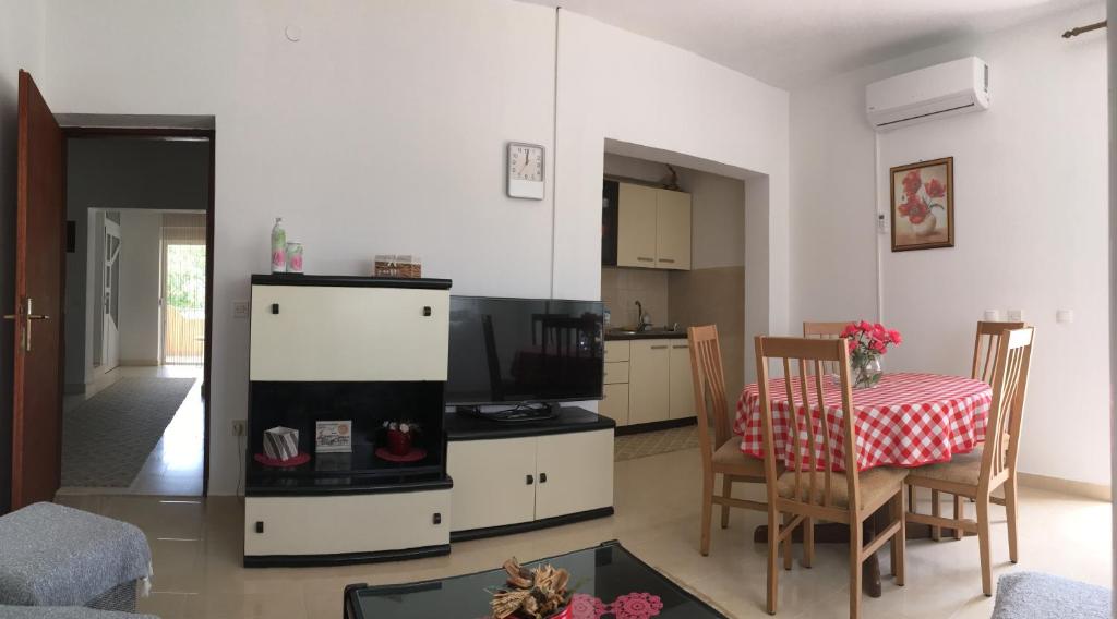Kuchyňa alebo kuchynka v ubytovaní Apartment Neretva dream