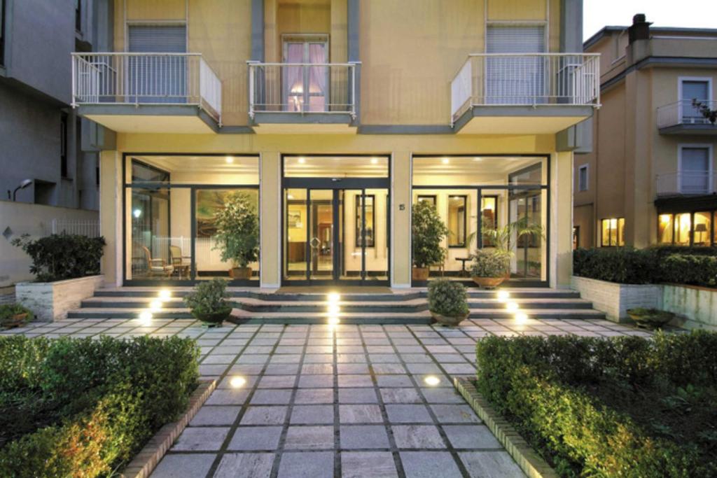 Budynek, w którym mieści się hotel