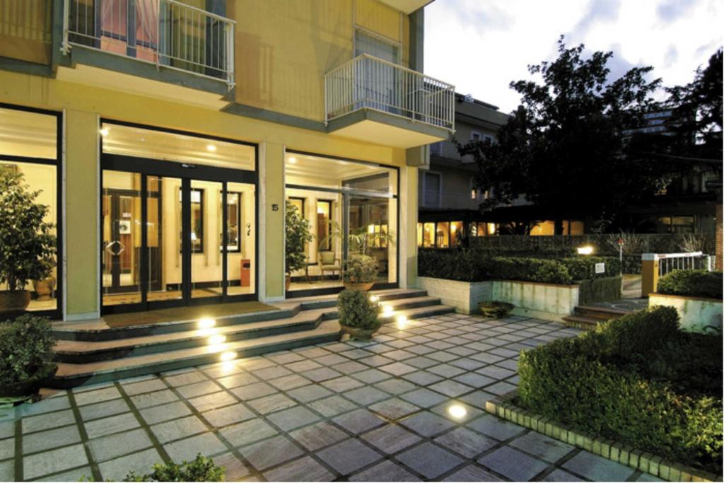 Budynek, w którym mieści się hotel