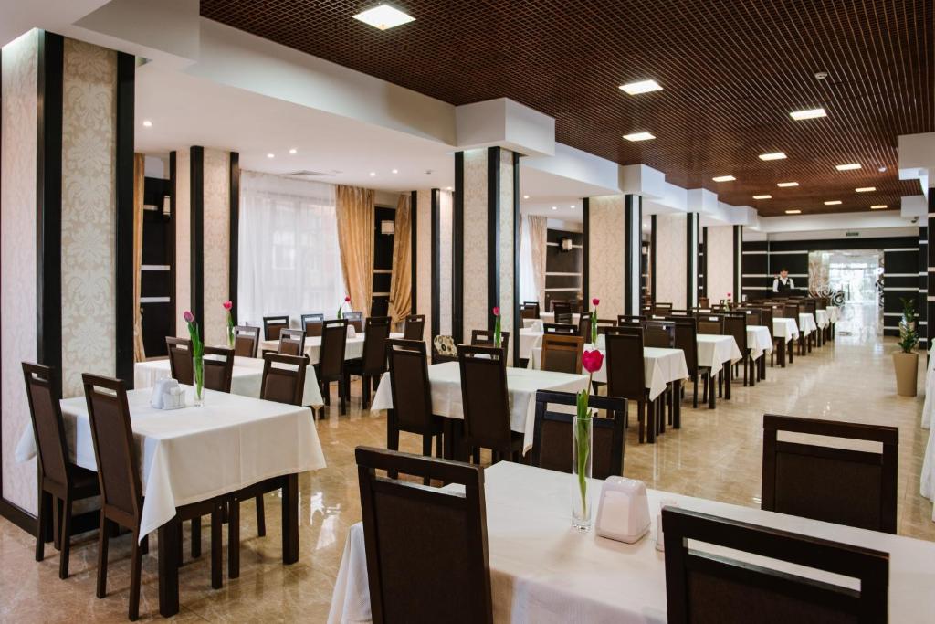 Restaurace v ubytování Lisova Pisnia Resort Hotel