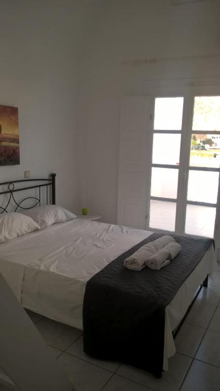 ALMA THERA Boutique Rooms - Perissa Santorini - 13