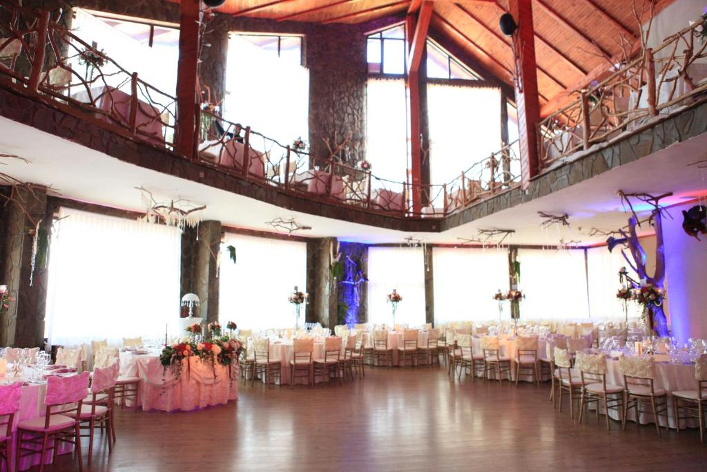 Restaurace v ubytování Hotel Rozmarin