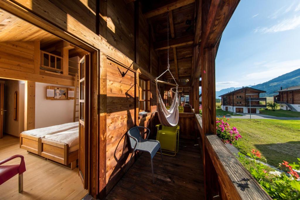 Nespecifikovaný výhled na hory nebo výhled na hory při pohledu z hotelu