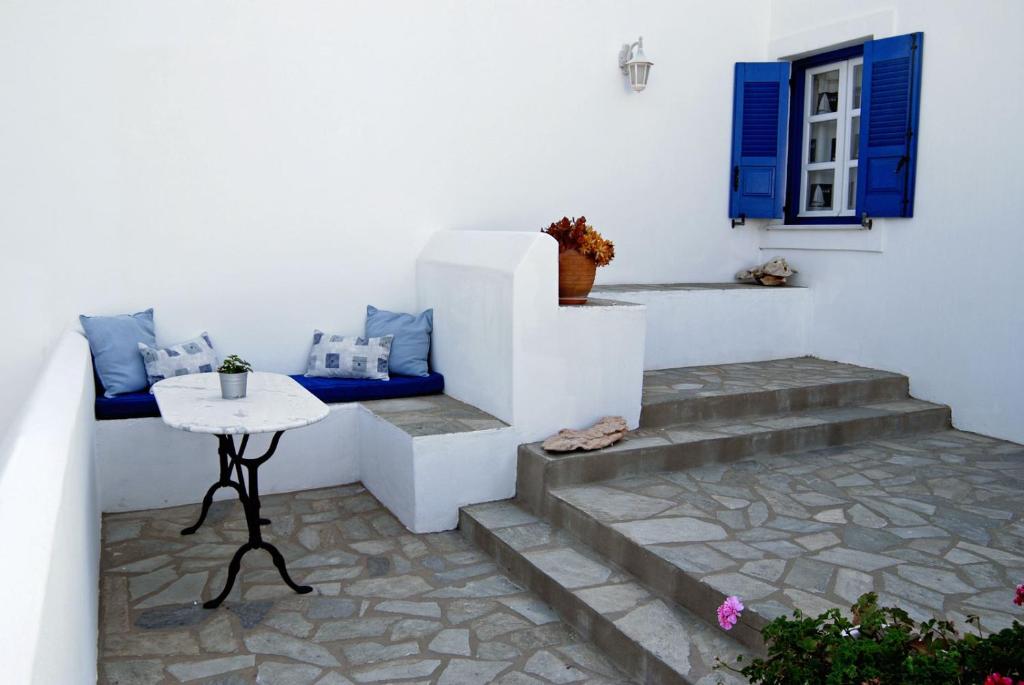 Fotografie z fotogalerie ubytování Hotel Bilia v destinaci Nausa
