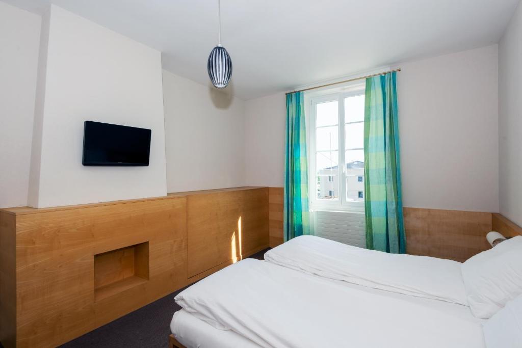 Hôtel du Cheval Blanc - City Center in Bulle: Find Hotel Reviews