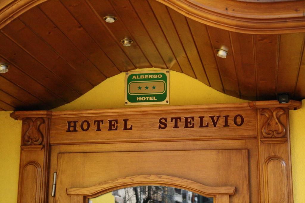 Certifikát, hodnocení, plakát nebo jiný dokument vystavený v ubytování Hotel Stelvio