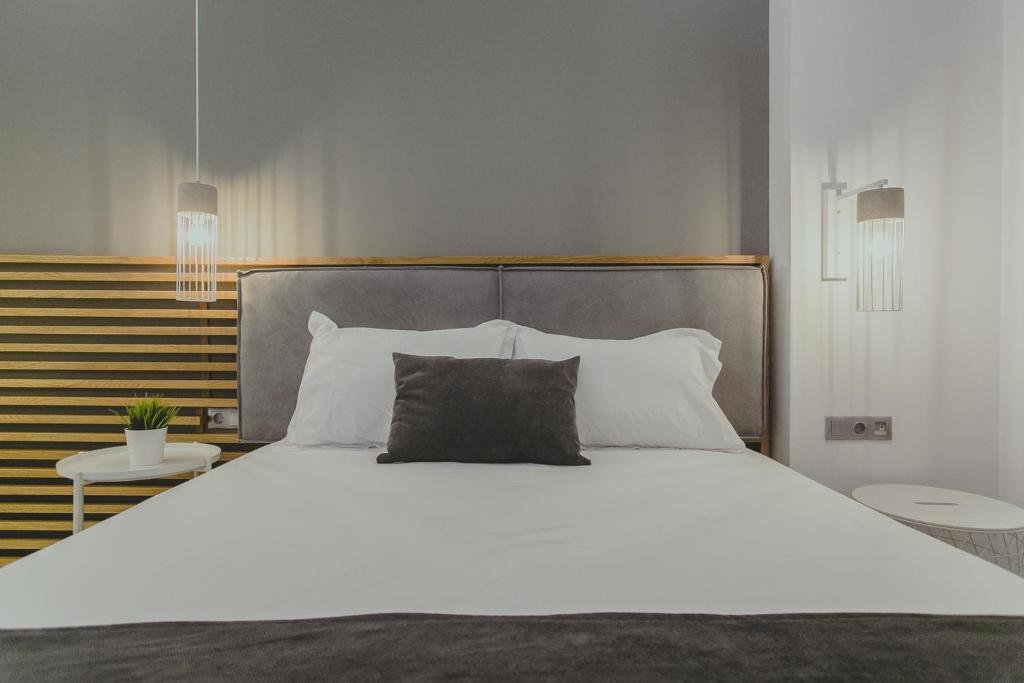 Hotel Papagalos - 19