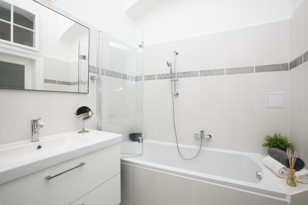 Prague Historic Center Apartments - 11