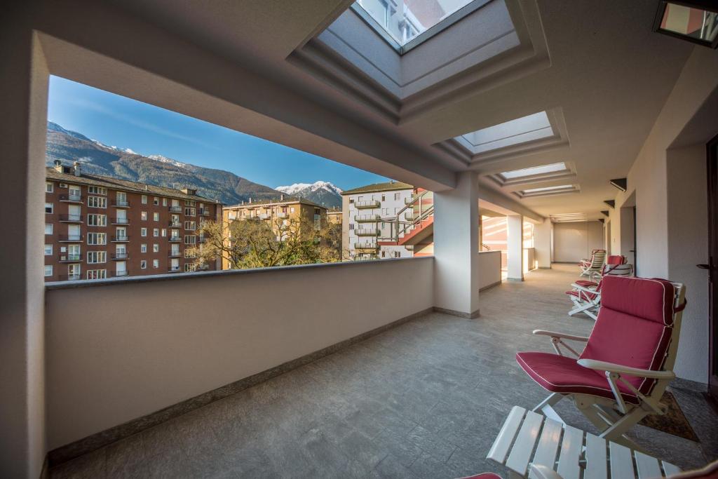 Nespecifikovaný výhled na hory nebo výhled na hory při pohledu z aparthotelu