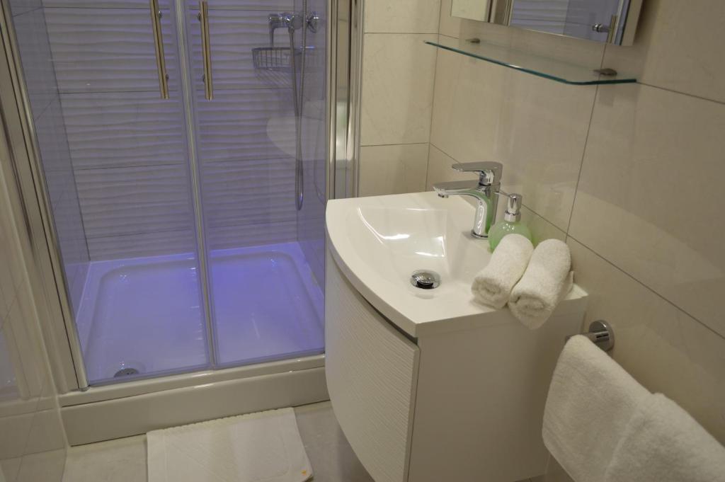 Koupelna v ubytování Apartmani Milin
