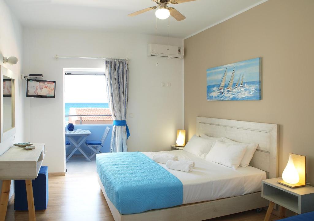 Zdjęcie z galerii obiektu Almiris Seaside Apartments w mieście Almirida
