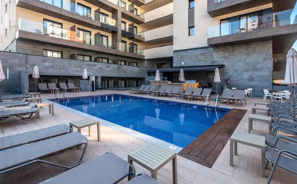 Bazén v ubytování Rosamar Es Blau 4*s - Adults Only nebo v jeho okolí