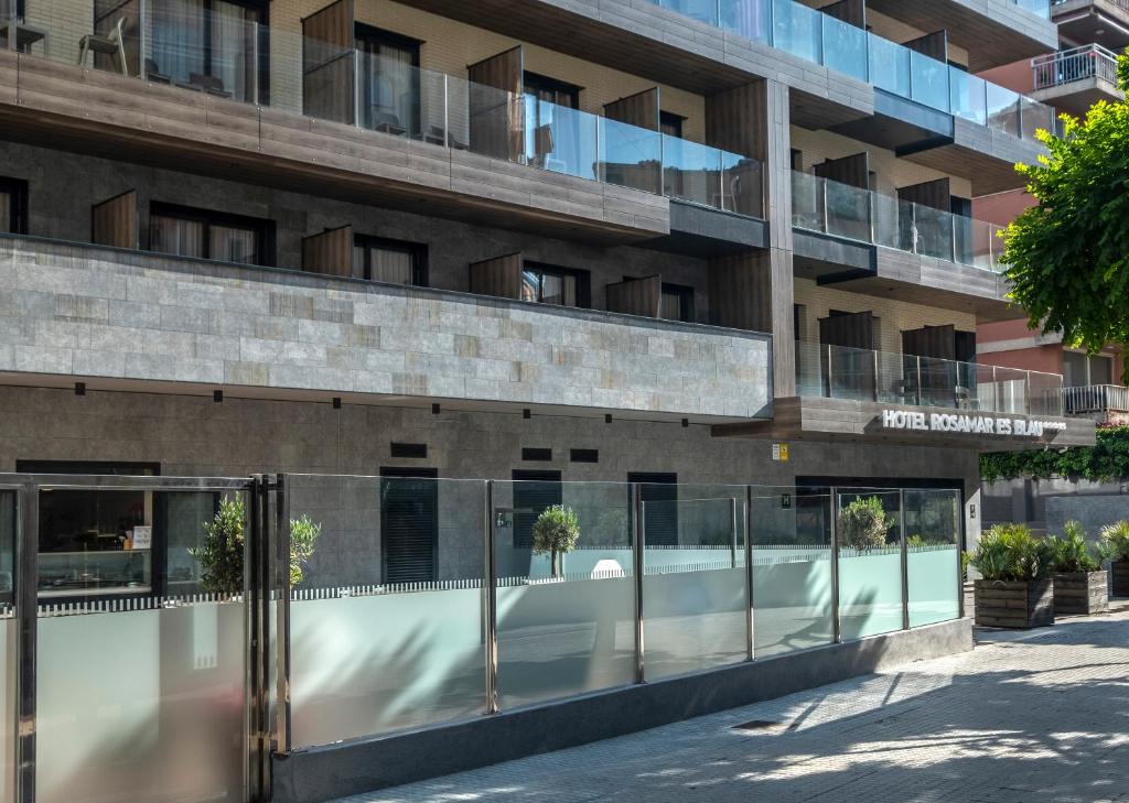 Budova, kde se hotel nachází