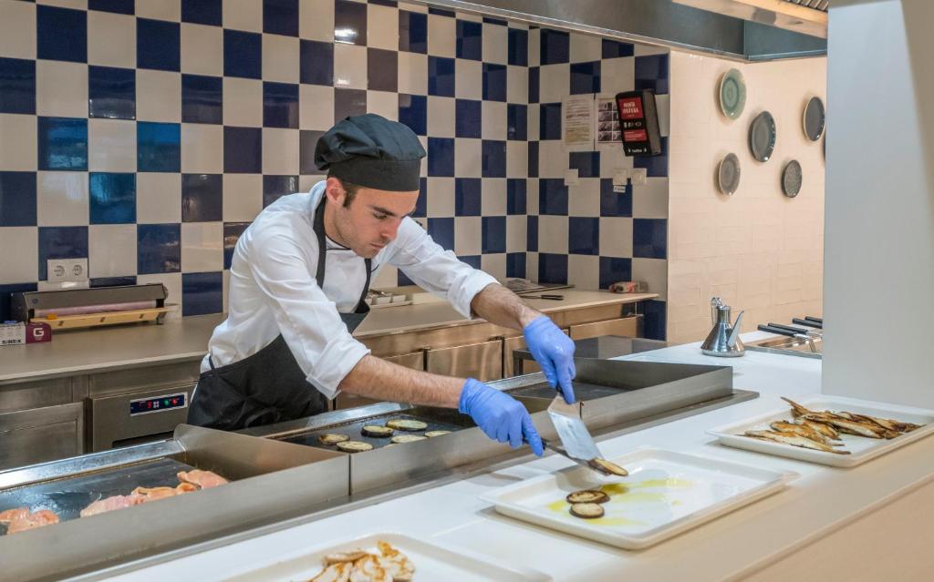 Hosté ubytování Rosamar Es Blau 4*s - Adults Only