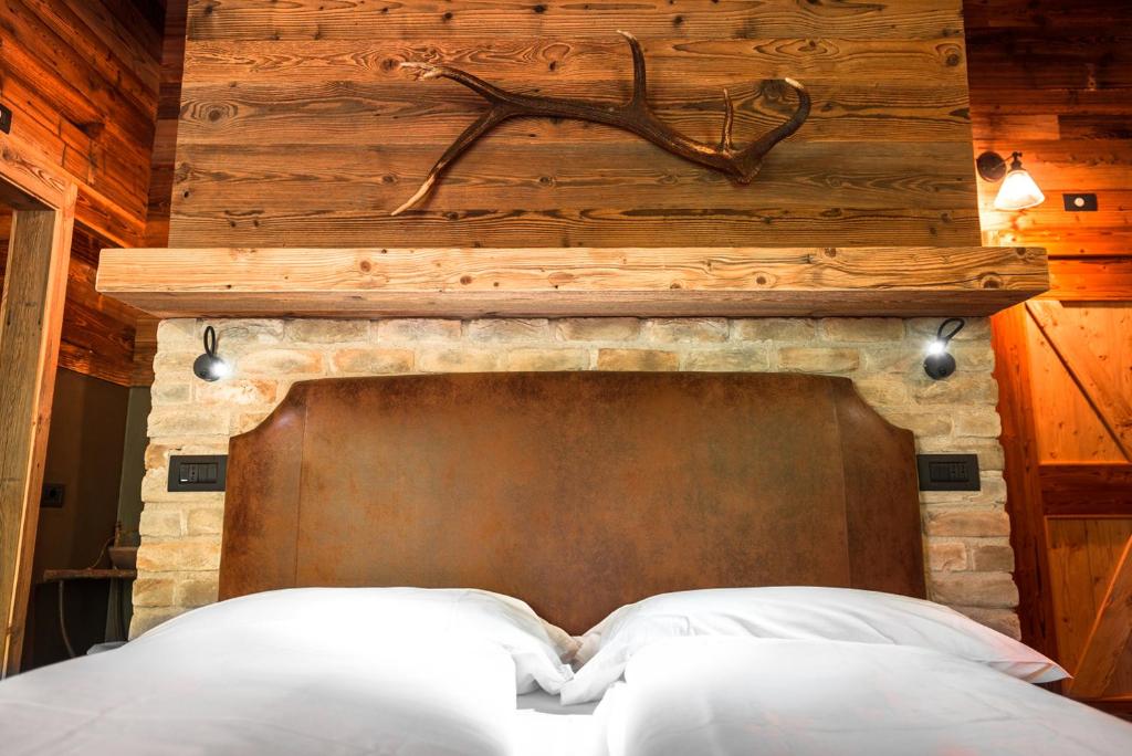 Postel nebo postele na pokoji v ubytování LMC Guesthouse