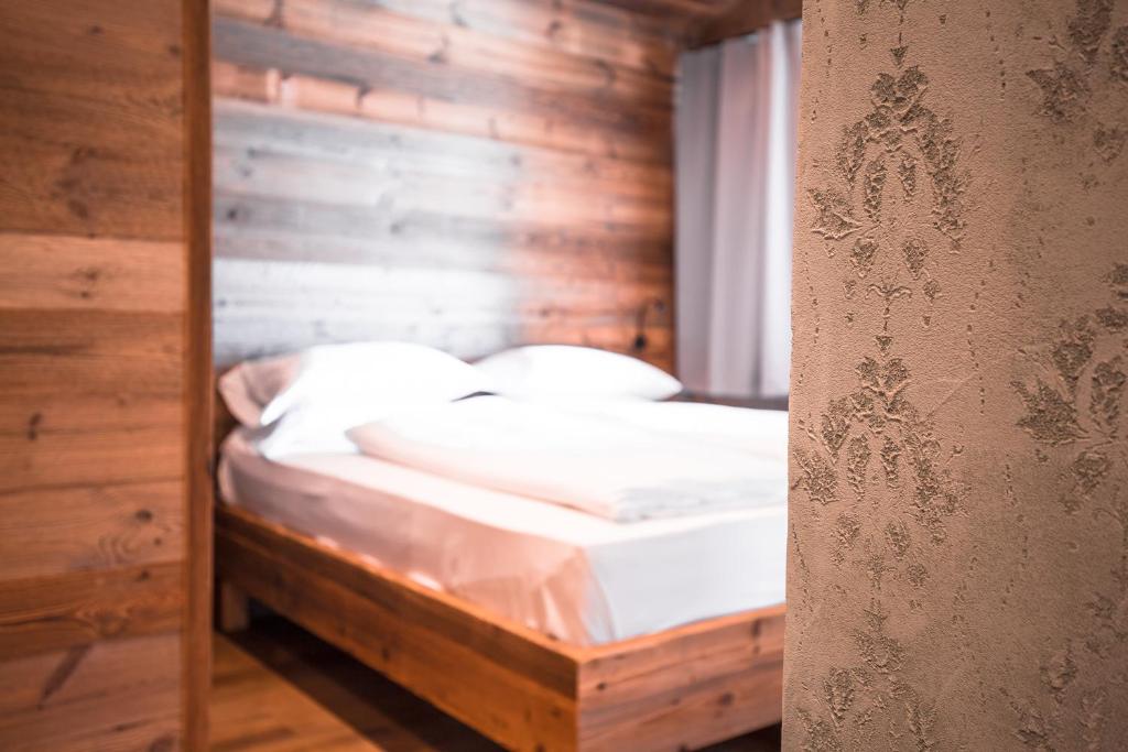 Postel nebo postele na pokoji v ubytování LMC Guesthouse