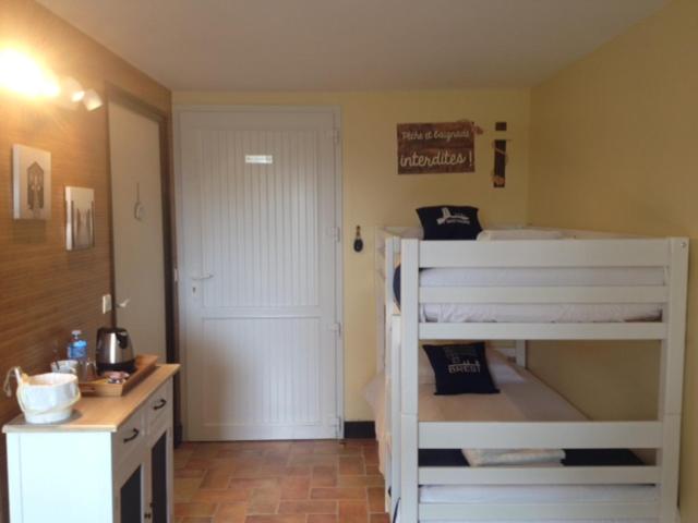 Île ô des capucins - Quadruple Room - Disability Access
