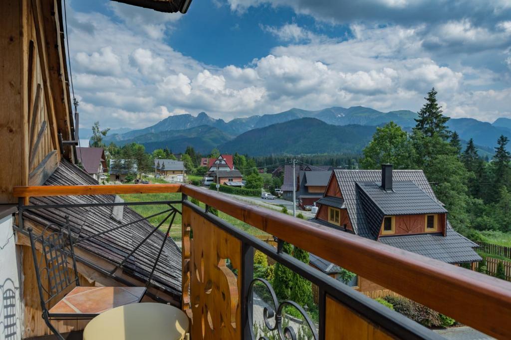 Nespecifikovaný výhled na hory nebo výhled na hory při pohledu z apartmánu