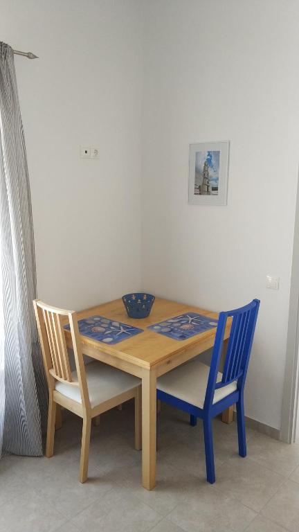 Flisvos Apartments - 12