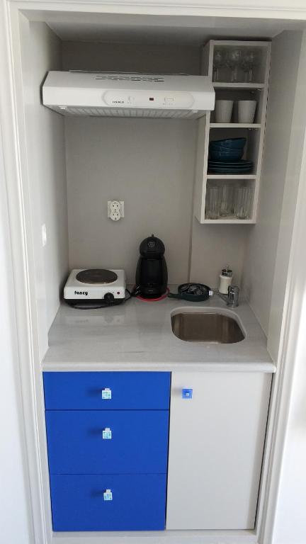 Flisvos Apartments - 10