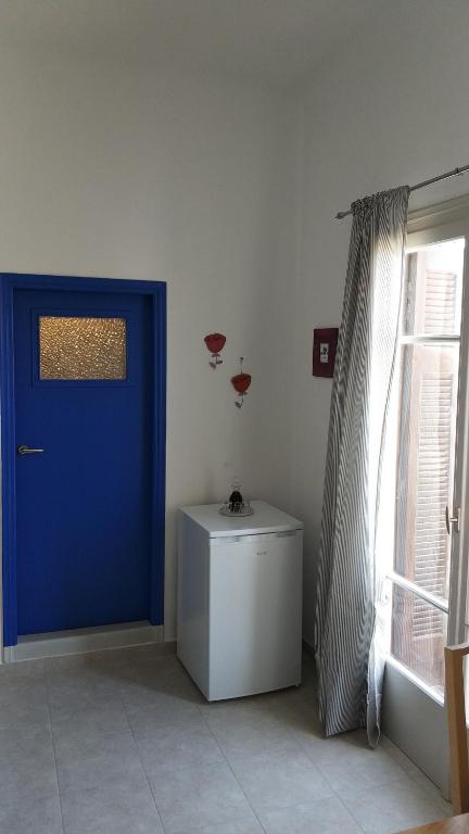 Flisvos Apartments - 11