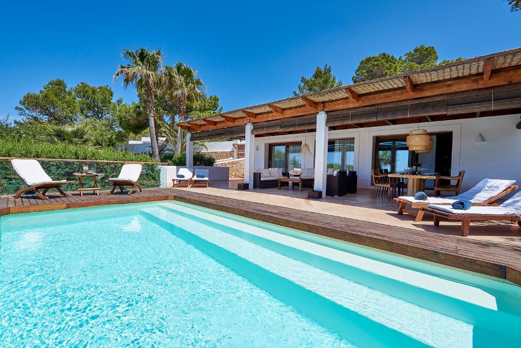 Can Mares, Cala Tarida – Bijgewerkte prijzen 2023