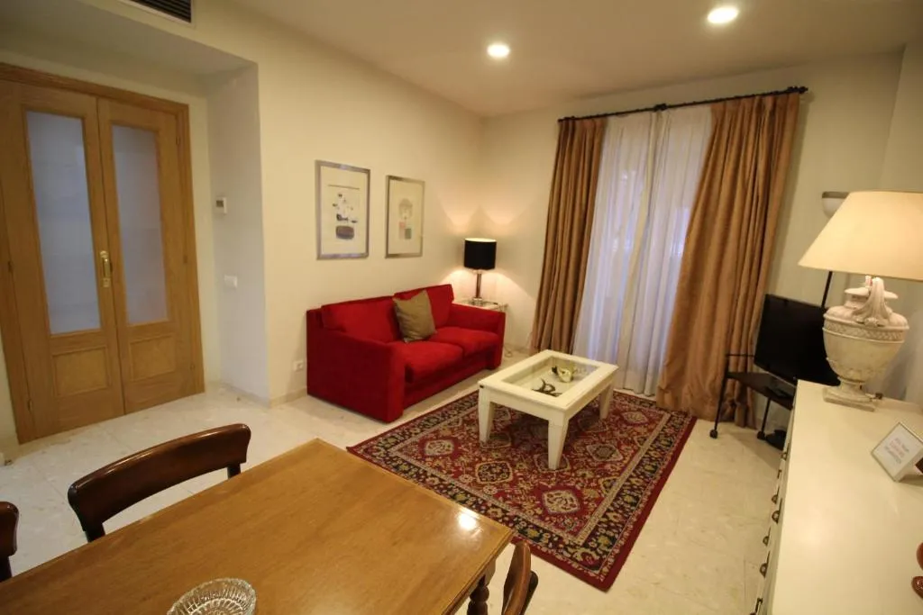Apartaments St. Jordi Comtal, Barcelona, Spain