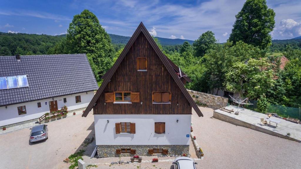 Rustic Lodge Plitvice - 13