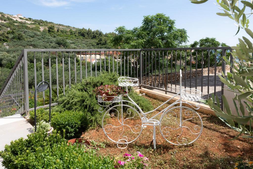 Uma vista da montanha tirada do apartamento 