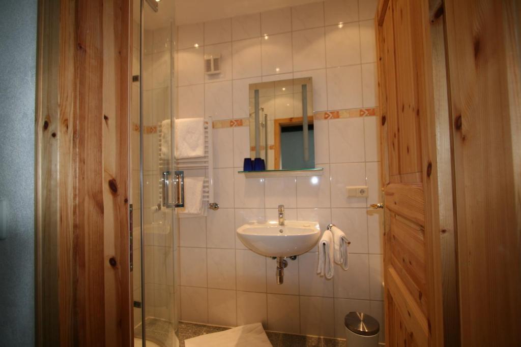 Koupelna v ubytování Hotel Garni Lindenmühle