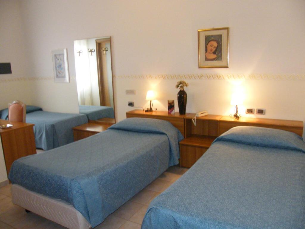 Hotel Serena - Habitación Triple