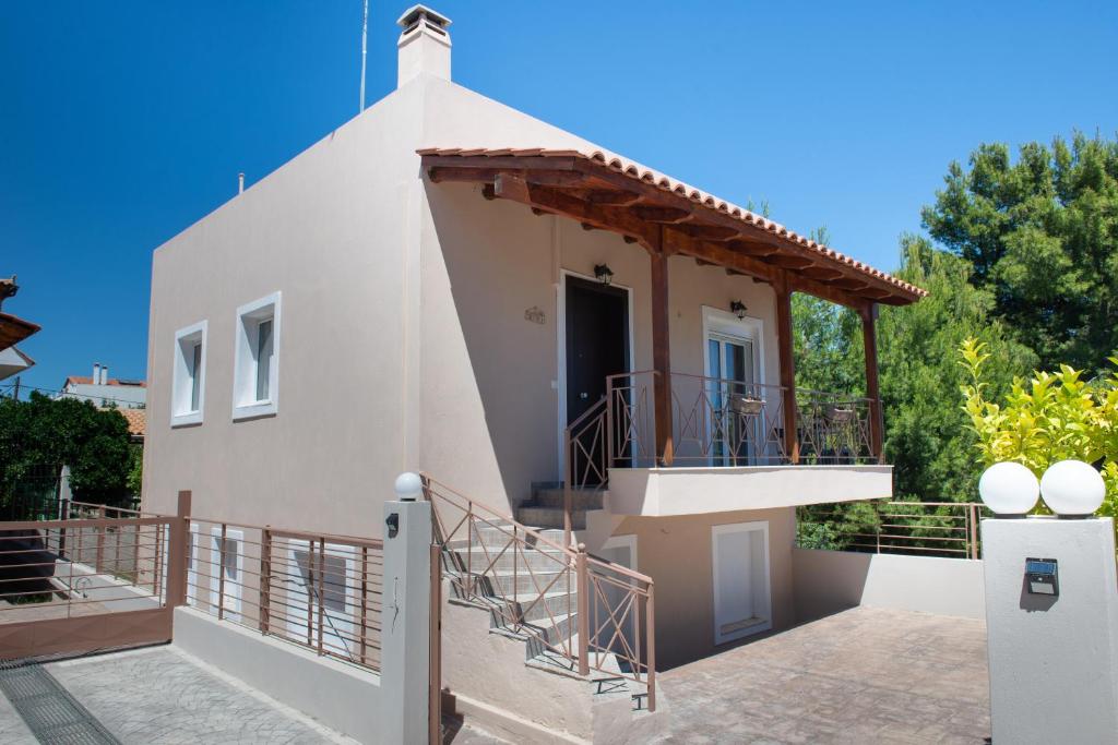 Artemissoula near airport - 11