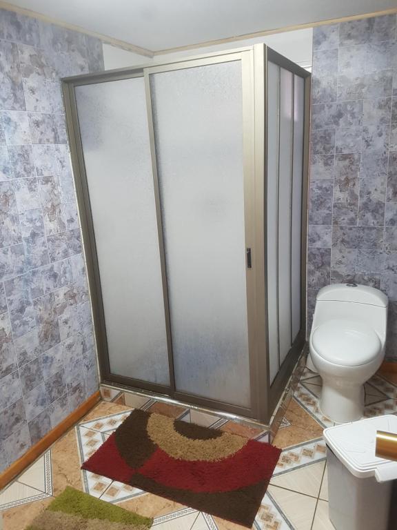 Vannituba majutusasutuses Cabaña Tongariki